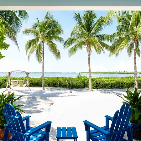 Parrot Key Hotel & Villas-3